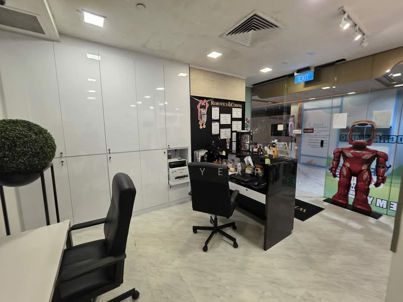 TripleOne Somerset, 111 Somerset Road, 519 sqft, Mall Shop For Rent, by Kim Yeap, 500122512 - Interior - CommercialGuru.com.sg
