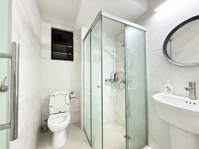 Westcove Condo, 12 West Coast Crescent, 2 Bedrooms, 1,098 sqft, Condominium For Rent, by Wesley Yuen, 500122516 - Bathroom - PropertyGuru.com.sg