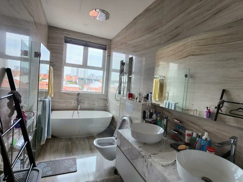 ⭐Rare! Seaside Park, 8years old Modern Semi-D✅Minutes to East Coast Park, Face North | Lift & Pool | 6 Rooms ensuite | 2 Cars, 7 Bedrooms, 5,530 sqft, Semi-Detached House For Sale, by Melvin Ng, 500122521 - Bathroom - PropertyGuru.com.sg