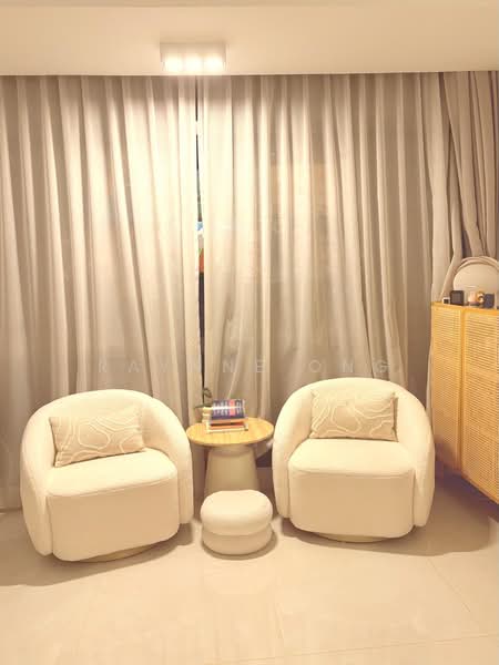 River Place, 60 Havelock Road, 2 Bedrooms, 1,281 sqft, Condominium For Sale, by Raynne Ong, 500122526 - Living Room - PropertyGuru.com.sg