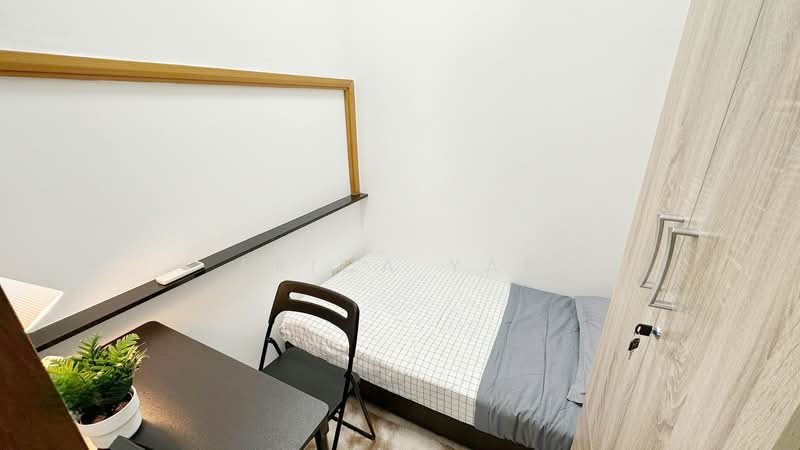 Sunglade, 1 Serangoon Avenue 2, Room Rental, 100 sqft, Condominium For Rent, by Erica Yap, 500122546 - Bedroom (Econ1) - PropertyGuru.com.sg