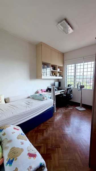 Maple Woods, 985 Bukit Timah Road, 3 Bedrooms, 1,324 sqft, Condominium For Sale, by Vell Ng, 500122548 - Bedroom - PropertyGuru.com.sg