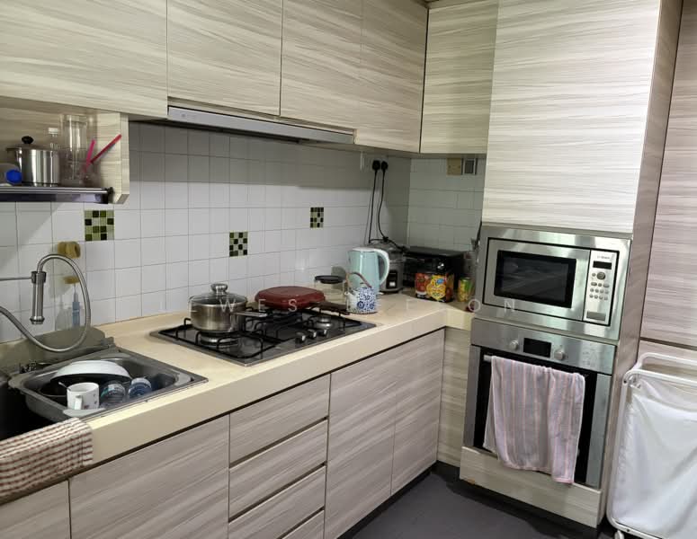Cassia View, 320 Guillemard Road, 3 Bedrooms, 1,205 sqft, Condominium For Sale, by Lewes Leeson, 500122562 - Kitchen - PropertyGuru.com.sg