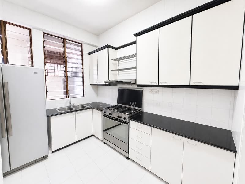 Kensington Park, 2 Kensington Park Drive, 3 Bedrooms, 2,239 sqft, Condominium For Rent, by Yoker Wong, 500122573 - Kitchen - PropertyGuru.com.sg