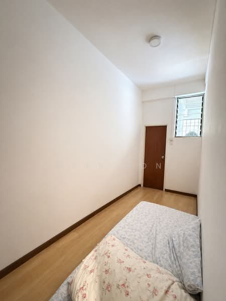 Kensington Park, 2 Kensington Park Drive, 3 Bedrooms, 2,239 sqft, Condominium For Rent, by Yoker Wong, 500122573 - Helper / Maid room - PropertyGuru.com.sg