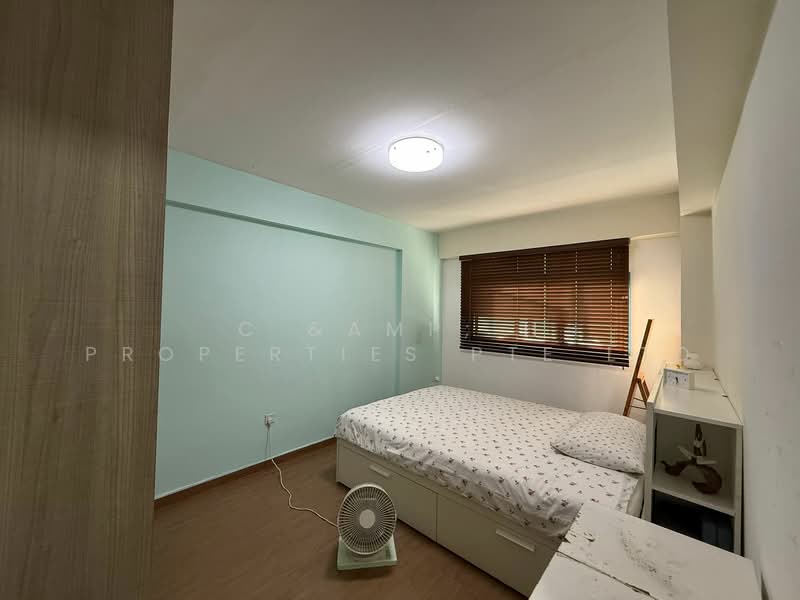 197D Boon Lay Fields, 197D Boon Lay Drive, 3 Bedrooms, 1,216 sqft, HDB Flat For Sale, by TONY, 500122585 - Bedroom - PropertyGuru.com.sg