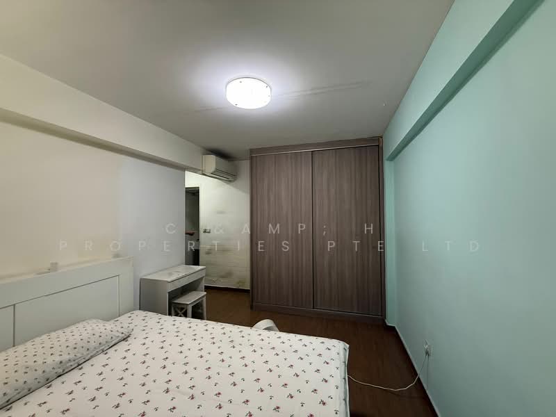 197D Boon Lay Fields, 197D Boon Lay Drive, 3 Bedrooms, 1,216 sqft, HDB Flat For Sale, by TONY, 500122585 - Bedroom - PropertyGuru.com.sg