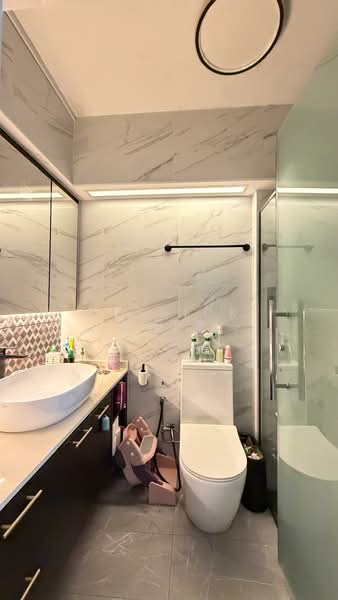 672A Klang Lane, 672A Klang Lane, 3 Bedrooms, 1,130 sqft, HDB Flat For Sale, by Patrick Chee, 500122586 - Bathroom - PropertyGuru.com.sg