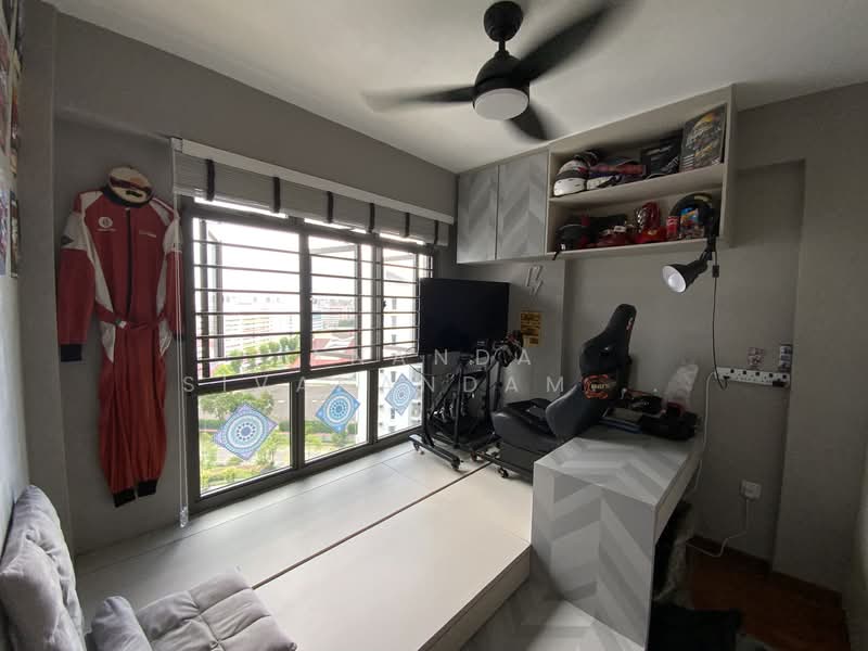348C Yishun Avenue 11, 348C Yishun Avenue 11, 2 Bedrooms, 721 sqft, HDB Flat For Sale, by Ananda Sivanandam, 500122612 - Master room - PropertyGuru.com.sg