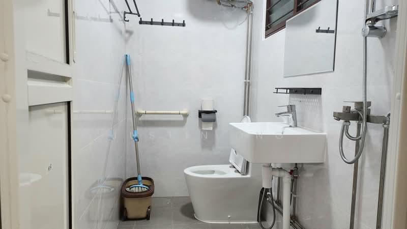505 Serangoon North Avenue 4, 505 Serangoon North Avenue 4, 4 Bedrooms, 1,345 sqft, HDB Flat For Rent, by Justin Ong, 500122615 - Bathroom - PropertyGuru.com.sg