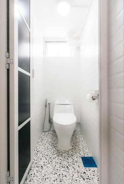 15 Telok Blangah Crescent, 15 Telok Blangah Crescent, 2 Bedrooms, 818 sqft, HDB Flat For Sale, by Lex Lim 林双麟, 500122616 - Bathroom - PropertyGuru.com.sg