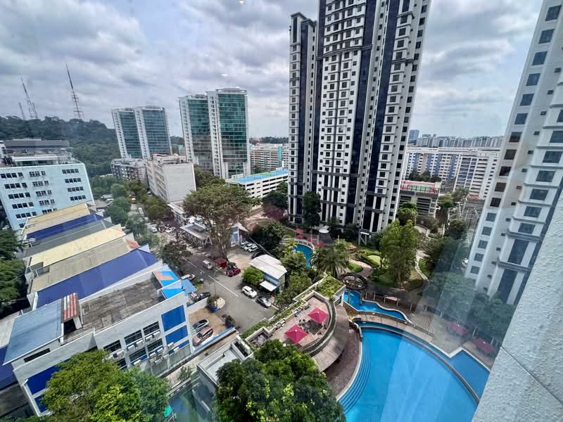 Regent Heights, 50 Bukit Batok East Avenue 5, 2 Bedrooms, 1,023 sqft, Condominium For Sale, by Sam Chin, 500122632 - Exterior - PropertyGuru.com.sg