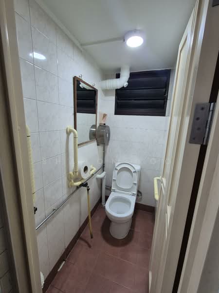 93 Whampoa Drive, 93 Whampoa Drive, Room Rental, 100 sqft, HDB Flat For Rent, by Sharon Yoo, 500122634 - Bathroom - PropertyGuru.com.sg