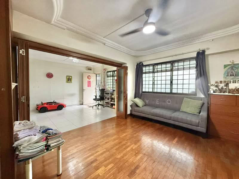 620 Choa Chu Kang Street 62, 620 Choa Chu Kang Street 62, 3 Bedrooms, 1,163 sqft, HDB Flat For Sale, by Kenneth Yeo, 500122637 - Living Room - PropertyGuru.com.sg
