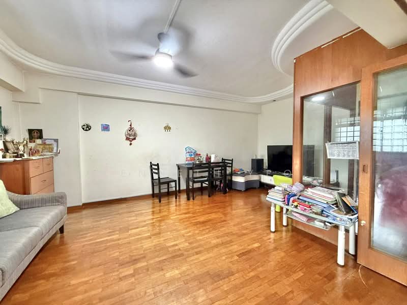620 Choa Chu Kang Street 62, 620 Choa Chu Kang Street 62, 3 Bedrooms, 1,163 sqft, HDB Flat For Sale, by Kenneth Yeo, 500122637 - Living Room - PropertyGuru.com.sg
