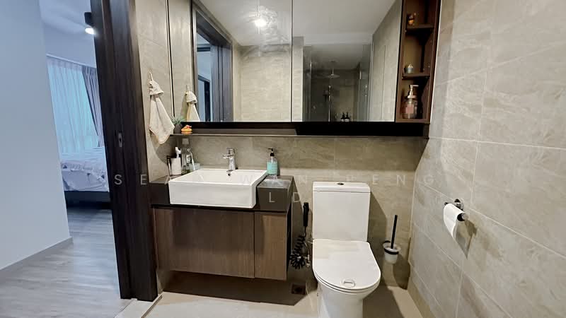 Riverfront Residences, 51 Hougang Avenue 7, 3 Bedrooms, 872 sqft, Condominium For Sale, by Seah Wan Peng (Gilda), 500122640 - Master Bath - PropertyGuru.com.sg