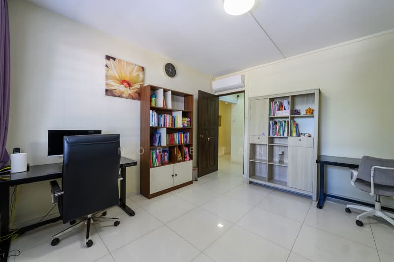 804 Woodlands Street 81, 804 Woodlands Street 81, 4 Bedrooms, 1,572 sqft, HDB Flat For Sale, by Nobie Tan, 500122645 - Study - PropertyGuru.com.sg