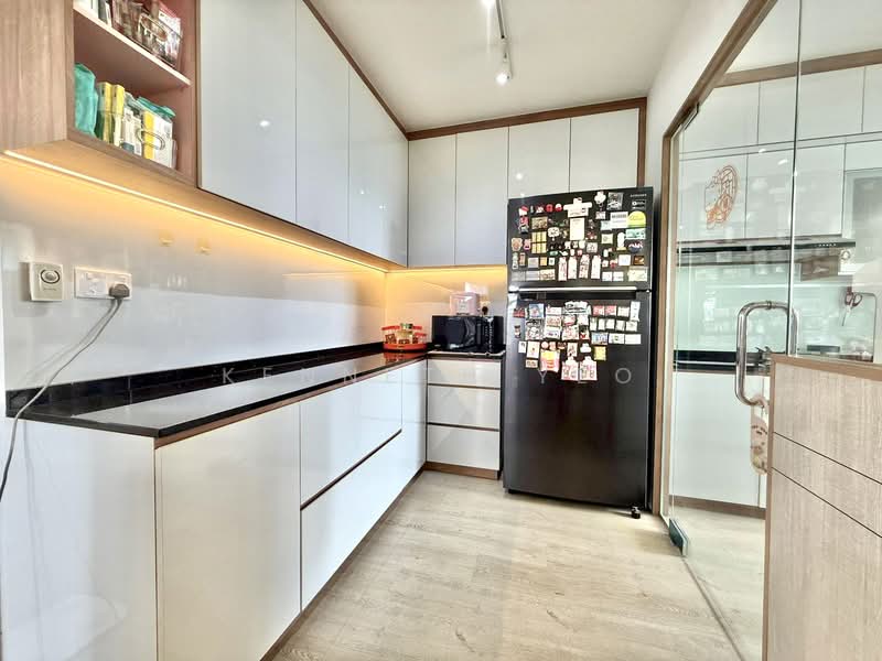 323B Sumang Walk, 323B Sumang Walk, 3 Bedrooms, 1,216 sqft, HDB Flat For Sale, by Kenneth Yeo, 500122646 - Kitchen - PropertyGuru.com.sg