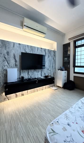 667D Jurong West Street 65, 667D Jurong West Street 65, 3 Bedrooms, 1,184 sqft, HDB Flat For Sale, by Aden Lim, 500122648 - Living Room - PropertyGuru.com.sg