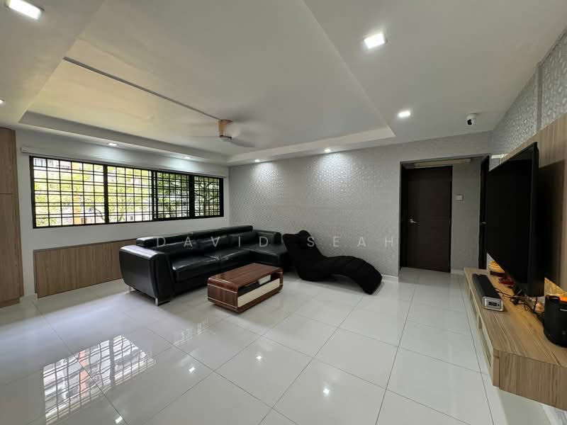 113 Clementi Street 13, 113 Clementi Street 13, 3 Bedrooms, 1,120 sqft, HDB Flat For Sale, by David Seah, 500122649 - Living Room - PropertyGuru.com.sg