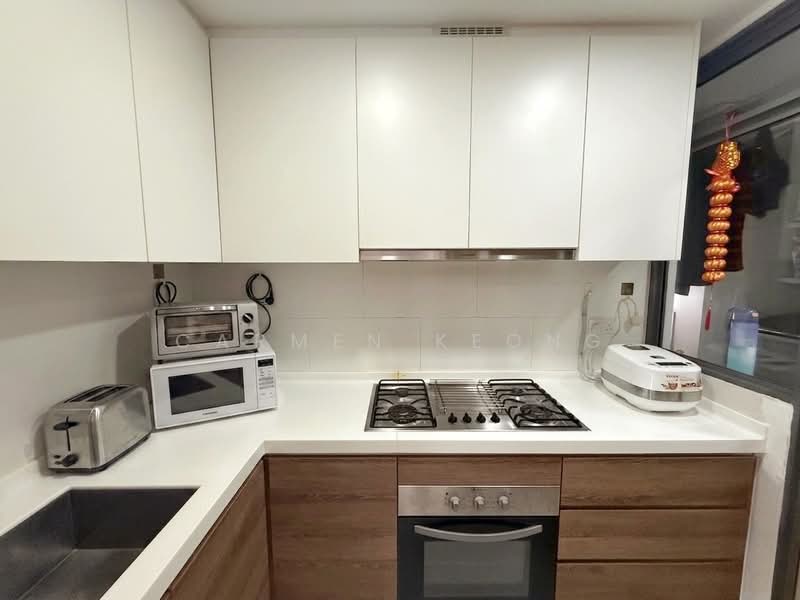 The Topiary, 25 Fernvale Lane, 4 Bedrooms, 1,335 sqft, Executive Condominium For Sale, by Carmen Keong, 500122665 - Kitchen - PropertyGuru.com.sg