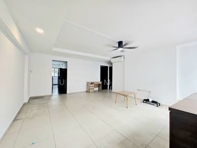 For Rent - 240 Tampines Street 21