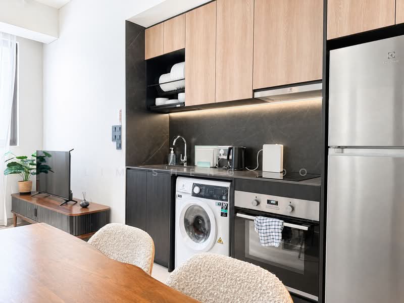 4 Bedroom Apartment Near Nex Serangoon!, , 4 Bedrooms, 1,340 sqft, Apartment For Rent, by Lim Sheng Loo, 500122690 - Kitchen - PropertyGuru.com.sg