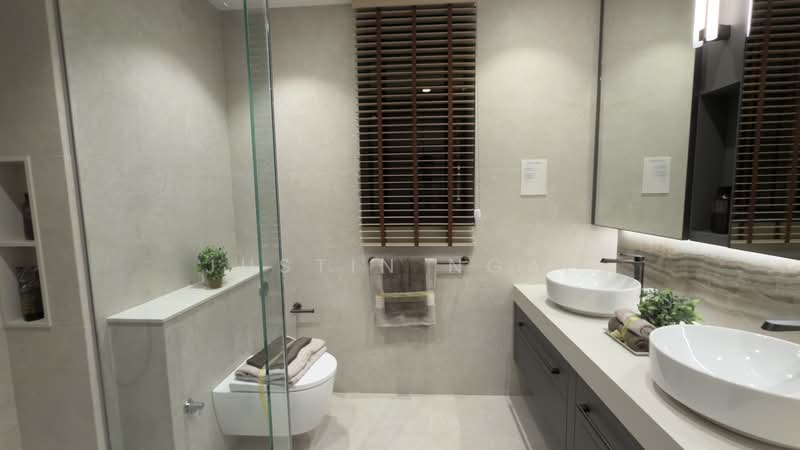 Vela Bay, 1 Bayshore Walk, 4 Bedrooms, 1,378 sqft, Condominium For Sale, by Justin Ngai, 500122713 - Bathroom - PropertyGuru.com.sg
