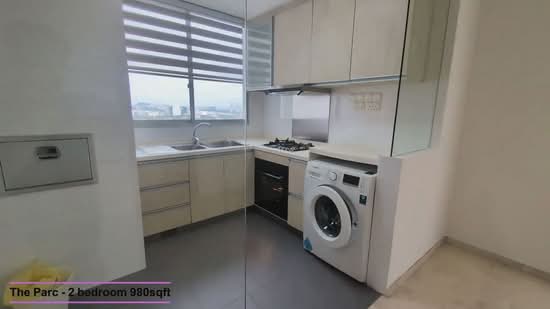 The Parc Condominium, 11 West Coast Walk, 2 Bedrooms, 980 sqft, Condominium For Sale, by Fengwen Kong (Feng), 500122721 - PropertyGuru.com.sg