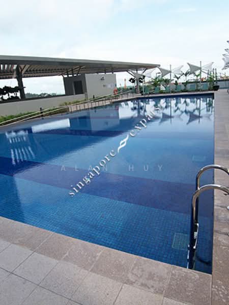 The Sail @ Marina Bay, 6 Marina Boulevard, Room Rental, 200 sqft, Condominium For Rent, by Alan Huy, 500122730 - Pool - PropertyGuru.com.sg