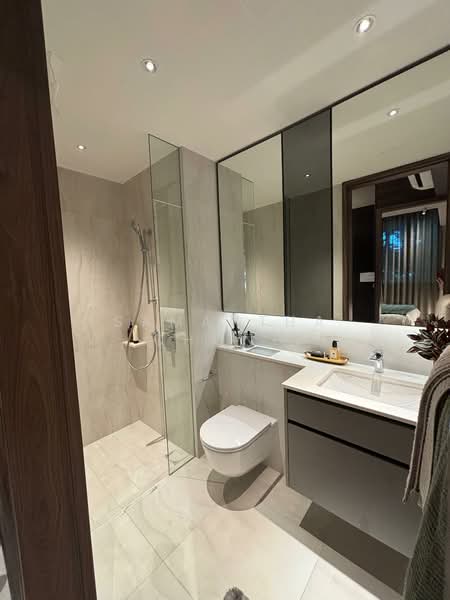 The Continuum, 1-8 Thiam Siew Avenue, 2 Bedrooms, 721 sqft, Condominium For Sale, by Samantha Chong, 500122733 - Bathroom - PropertyGuru.com.sg