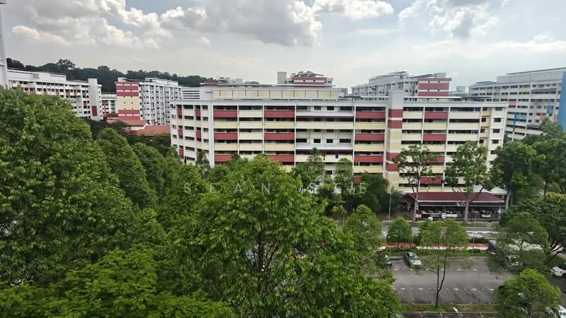 350 Bukit Batok Street 34, 350 Bukit Batok Street 34, 3 Bedrooms, 904 sqft, HDB Flat For Rent, by Sean See, 500122737 - Exterior - PropertyGuru.com.sg
