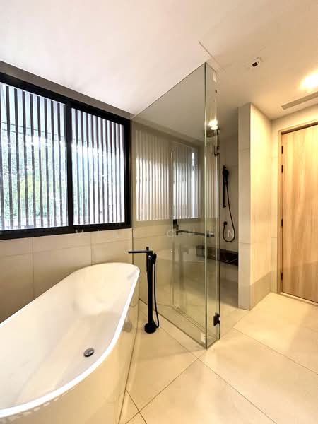 Detached House University Road, University Road, 6 Bedrooms, 11,600 sqft, Detached House For Sale, by Mike Chen, 500122745 - Bathroom - PropertyGuru.com.sg