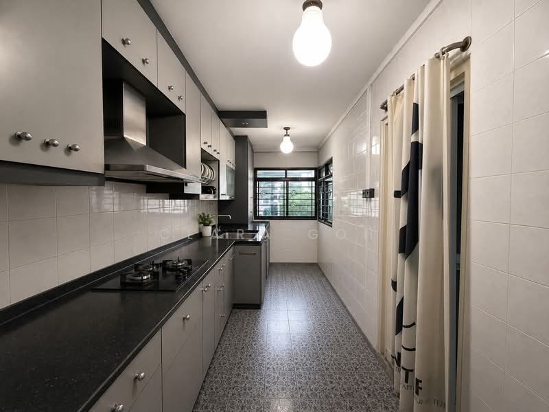 204D Compassvale Drive, 204D Compassvale Drive, 3 Bedrooms, 1,184 sqft, HDB Flat For Sale, by Clara Goh, 500122746 - Kitchen - PropertyGuru.com.sg