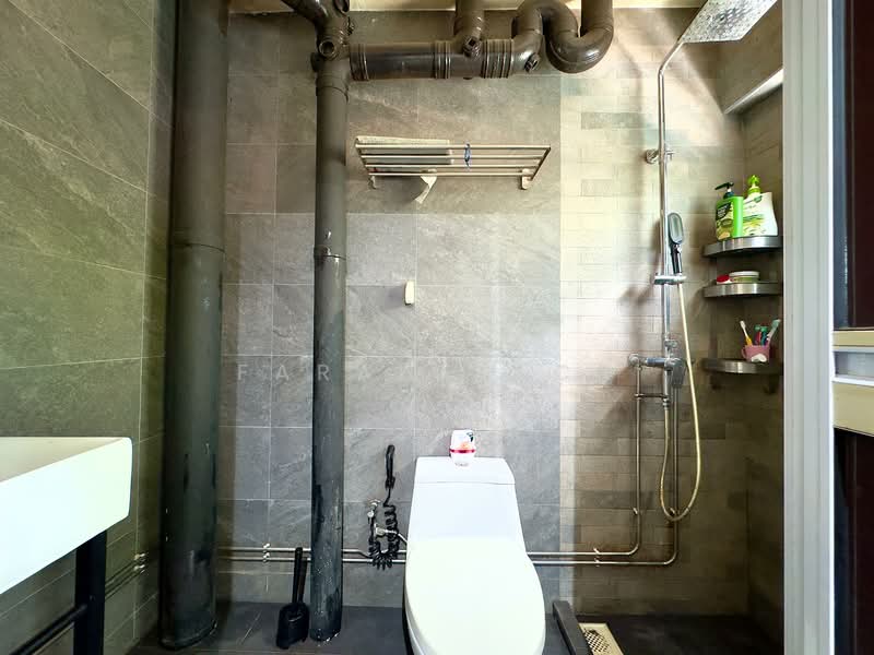 730 Tampines Street 71, 730 Tampines Street 71, 4 Bedrooms, 1,335 sqft, HDB Flat For Sale, by Farah Zack, 500122747 - Bathroom - PropertyGuru.com.sg