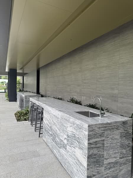 Irwell Hill Residences, 6 Irwell Hill, 2 Bedrooms, 667 sqft, Condominium For Sale, by Brett Chua, 500122753 - Exterior - PropertyGuru.com.sg