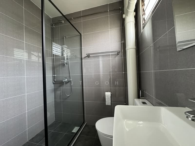 155 Simei Road, 155 Simei Road, 3 Bedrooms, 1,350 sqft, HDB Flat For Rent, by JT Goh, 500122773 - Bathroom - PropertyGuru.com.sg