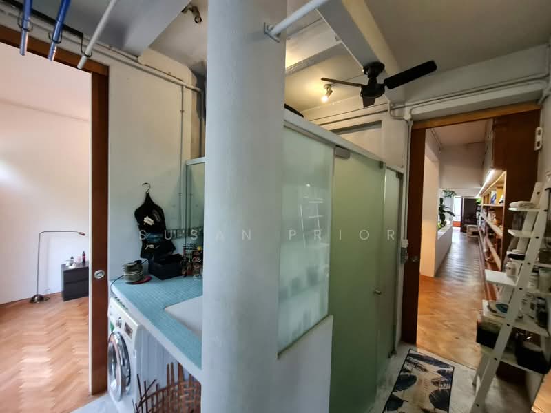 Quirky Designer Tiong Bahru, Tiong Bahru Road Conservation House, 2 Bedrooms, 1,050 sqft, Conservation House For Rent, by Susan Prior, 500122779 - Interior - PropertyGuru.com.sg