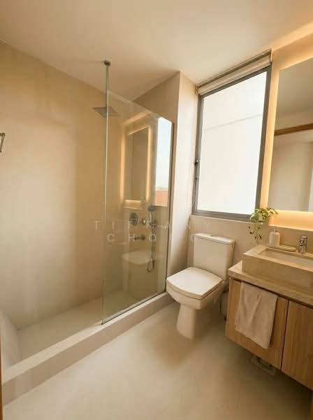 Beacon Heights, 8 Mar Thoma Road, 3 Bedrooms, 893 sqft, Condominium For Sale, by Tiffany Chong, 500122781 - Mstr Bathroom - Beacon Heights for sale - PropertyGuru.com.sg