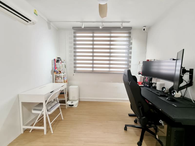 839 Tampines Street 83, 839 Tampines Street 83, 3 Bedrooms, 84 sqft, HDB Flat For Sale, by Benny Tay, 500122784 - Bedroom - PropertyGuru.com.sg