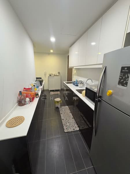 The Minton, 147 Hougang Street 11, Studio, 710 sqft, Condominium For Rent, by Jolene Chiang, 500122811 - Very spacious and functional kitchen - PropertyGuru.com.sg