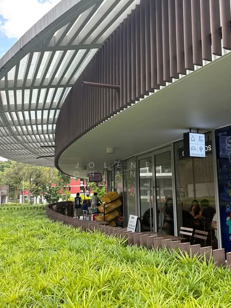 The Minton, 147 Hougang Street 11, Studio, 710 sqft, Condominium For Rent, by Jolene Chiang, 500122811 - Cafe's and Convenience Store in condo - PropertyGuru.com.sg