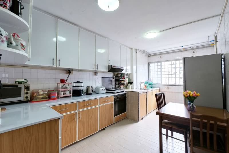 212 Serangoon Avenue 4, 212 Serangoon Avenue 4, Room Rental, 120 sqft, HDB Flat For Rent, by Brandon Lee, 500122815 - Kitchen - PropertyGuru.com.sg