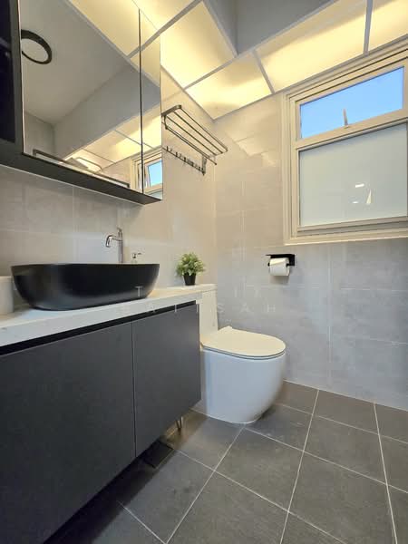 620B Tampines Street 61, 620B Tampines Street 61, 3 Bedrooms, 1,001 sqft, HDB Flat For Sale, by Taufik Batisah, 500122816 - Bathroom - PropertyGuru.com.sg