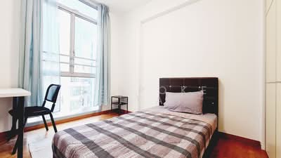For Rent - The Lakeshore