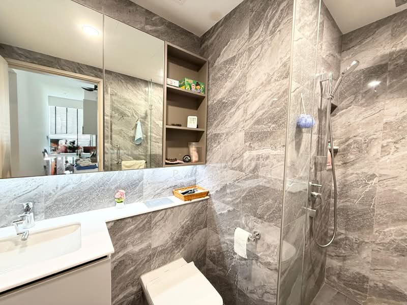 Clover By The Park, 2 Bishan Street 25, 3 Bedrooms, 1,572 sqft, Condominium For Rent, by Ling Poh Shen, 500122830 - Bathroom - PropertyGuru.com.sg