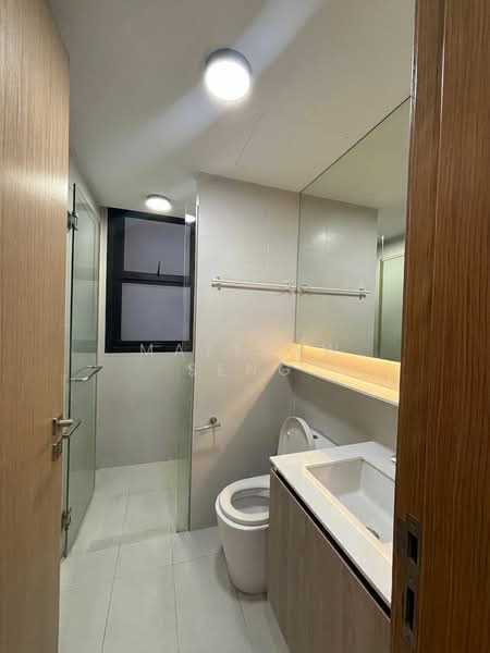 Westwood Residences EC, 180 Westwood Avenue, 4 Bedrooms, 1,152 sqft, Executive Condominium For Sale, by Matthew Seng, 500122837 - Common Bathroom - PropertyGuru.com.sg