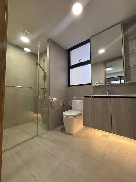 Westwood Residences EC, 180 Westwood Avenue, 4 Bedrooms, 1,152 sqft, Executive Condominium For Sale, by Matthew Seng, 500122837 - Master Bathroom - PropertyGuru.com.sg
