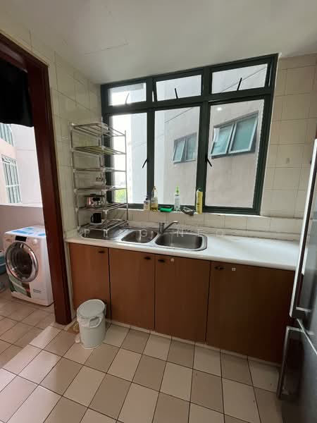 Summerdale, 2 Boon Lay Drive, Room Rental, 160 sqft, Condominium For Rent, by Ping Neo, 500122843 - Kitchen - PropertyGuru.com.sg