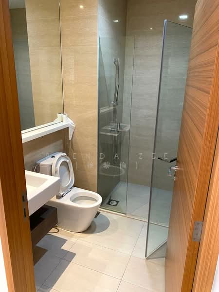 FOREIGNERS ELIGIBLE!!! Woodhaven Townhouse ✧ Near Schools & MRT, Woodgrove Avenue, Woodlands, Woodhaven, 4 Bedrooms, 3,358 sqft, Town House For Sale, by Brenda Zee (徐黎倫), 500122849 - Bathroom - PropertyGuru.com.sg